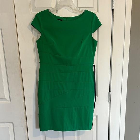 ALYX Green women’s dress with black belt size 16 - Picture 1 of 5